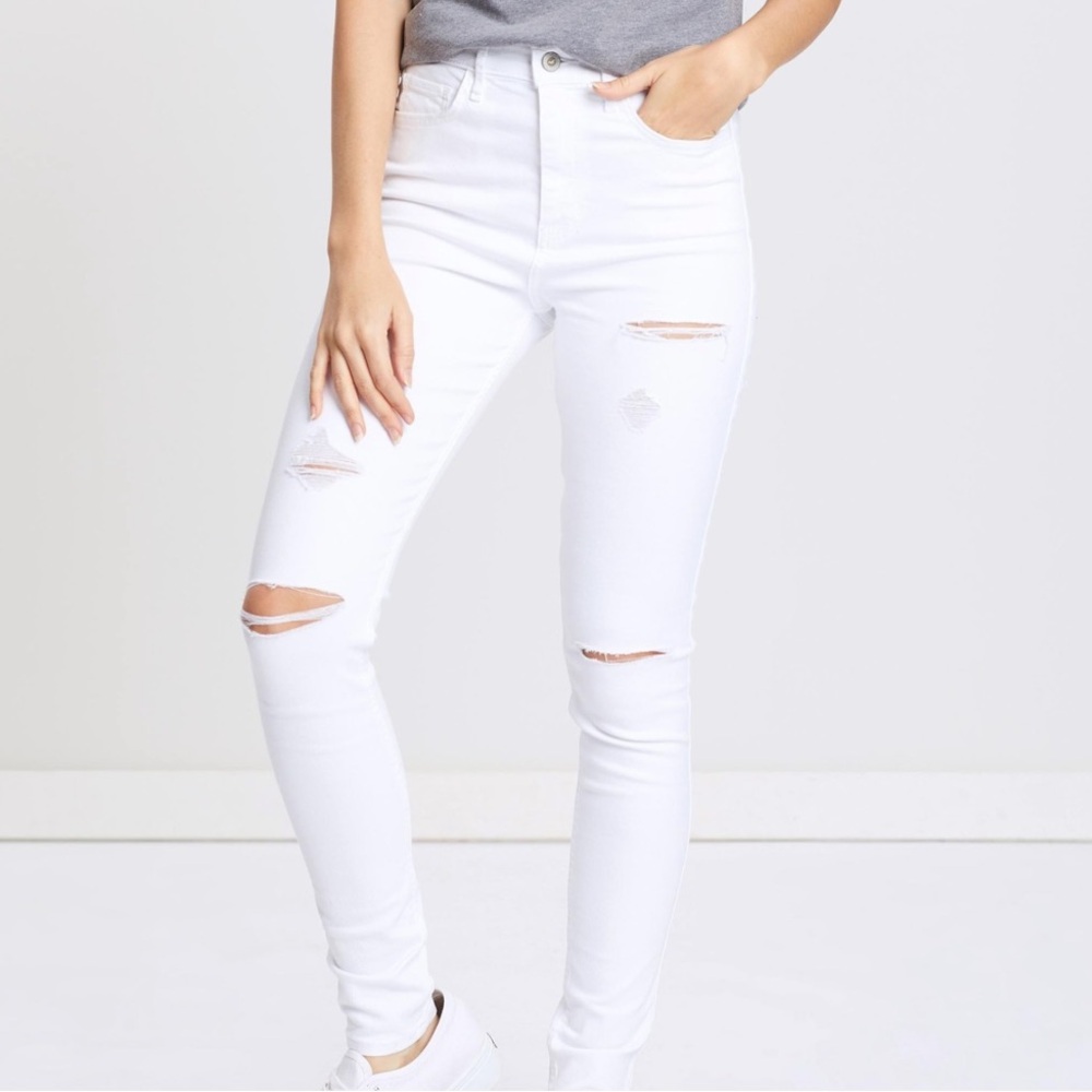Hollister High Rise White Skinny Jean